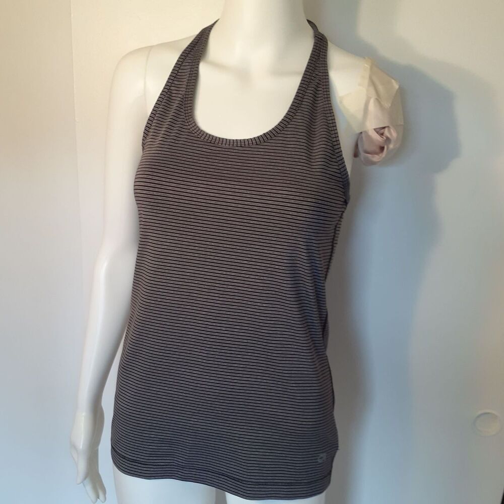 Gapfit knit top women's xs gray striped tank top yoga shirt athleisure